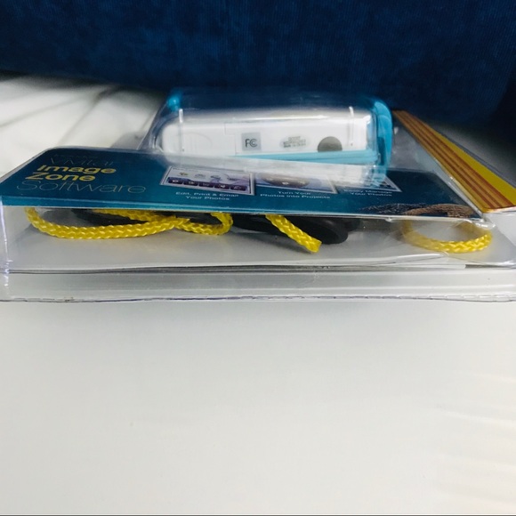 NIB Vivitar AquaShot Under Water digital Camera - Picture 3 of 6